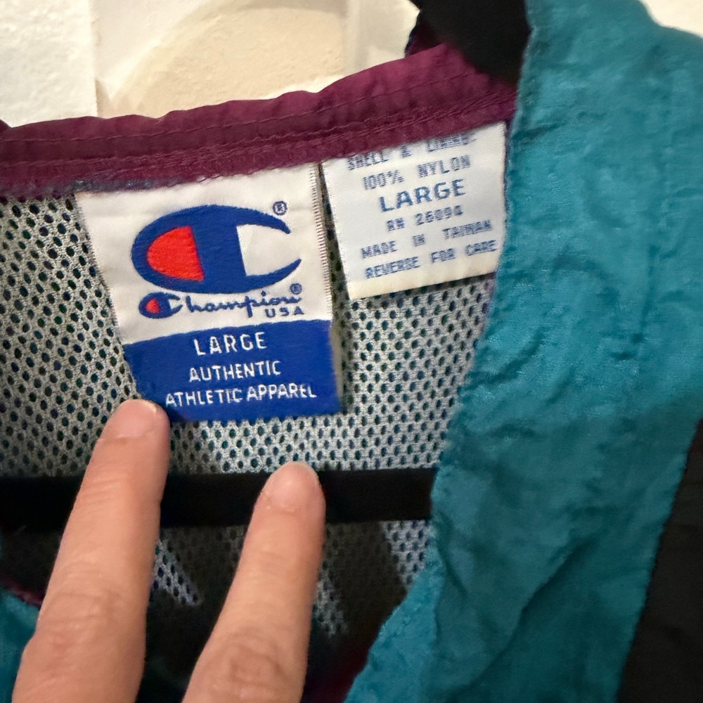 Vintage 90’s champion windbreaker - Picture 5 of 6